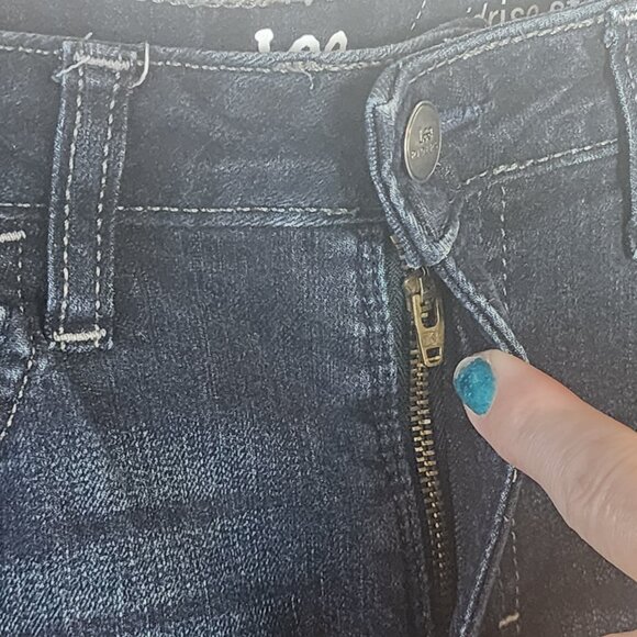 Lee Riders Darkest Wash Midrise Straight Leg Cotton Poly Span Jeans Size 8P - Picture 7 of 16
